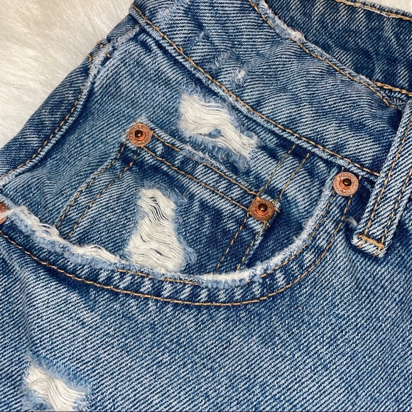 Zara Ripped Denim High Waisted Mom Shorts - Picture 5 of 7